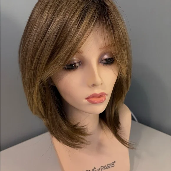 Paula Young Mid Length Synthetic Bob Wig Ashlee - Picture 4 of 9